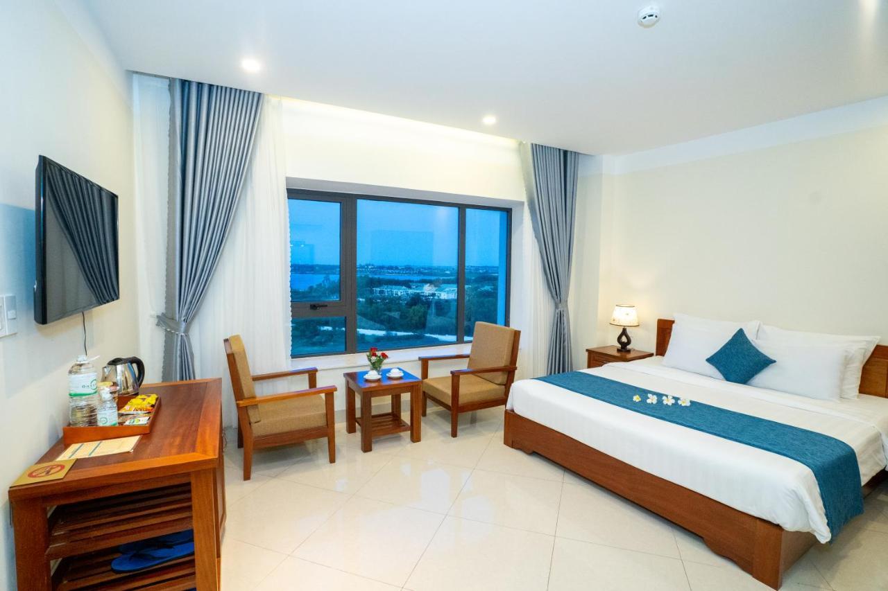 Navy Hotel Cam Ranh Bagian luar foto