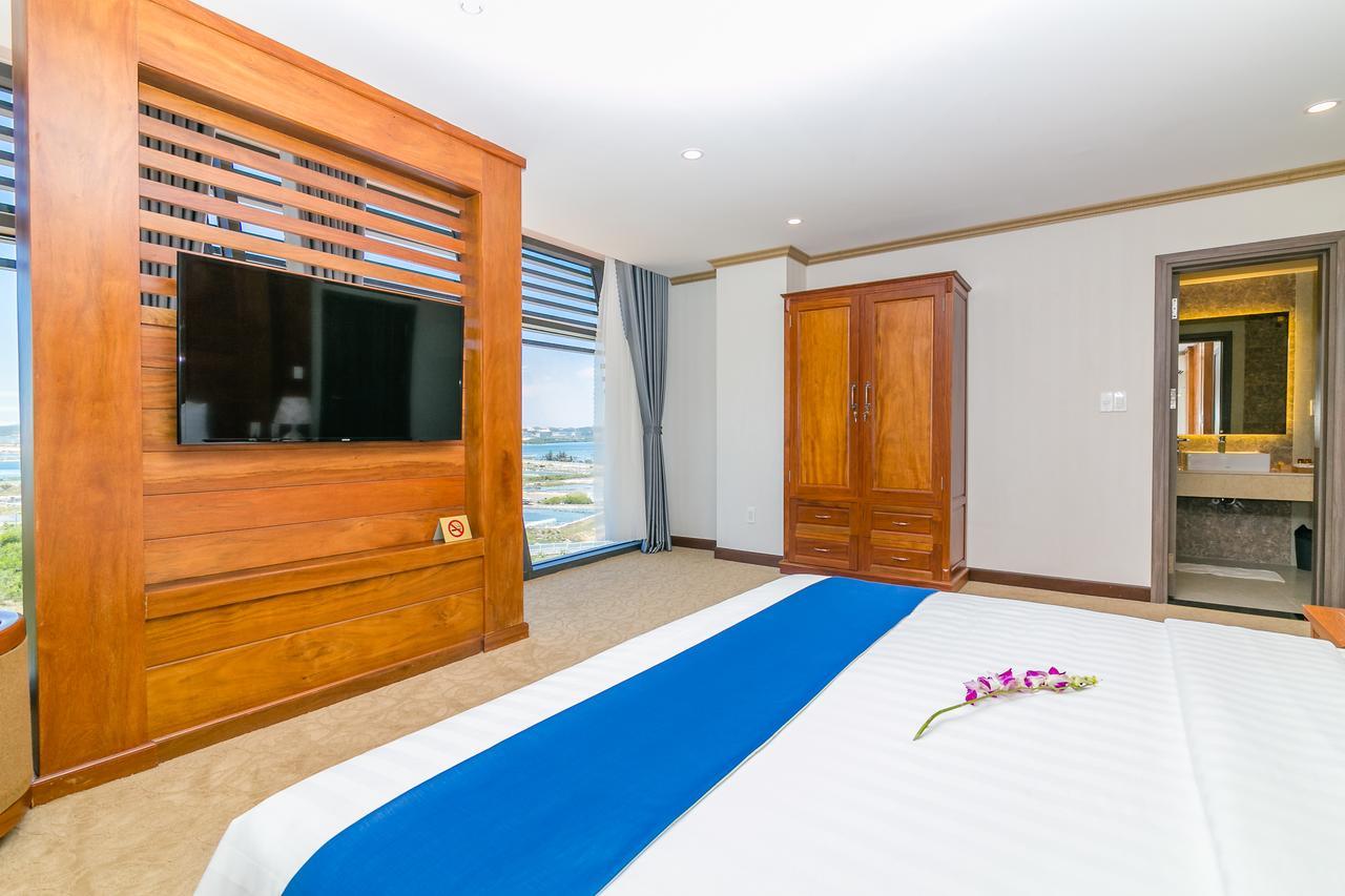 Navy Hotel Cam Ranh Bagian luar foto